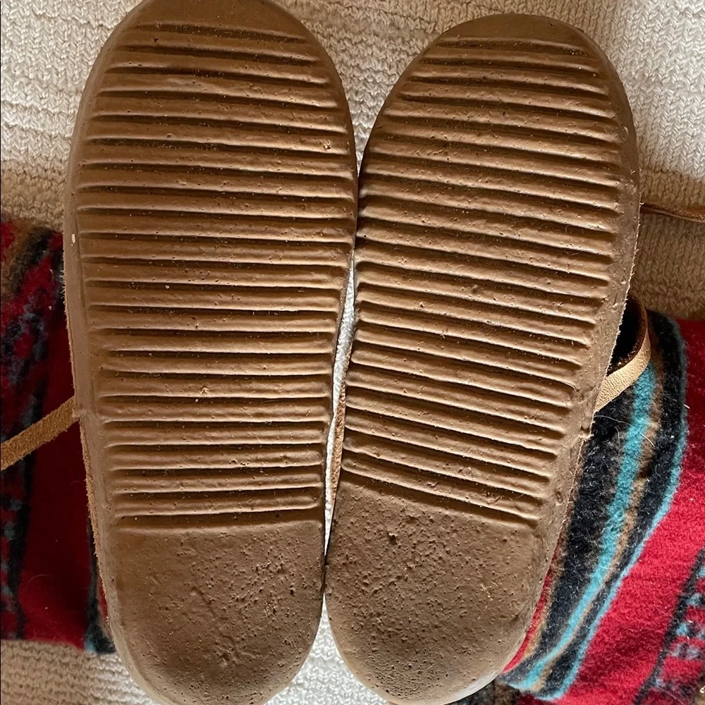 Steger Mukluks Southwestern Pattern Suede Wool Boot Covers - Red & Tan - Picture 3 of 8